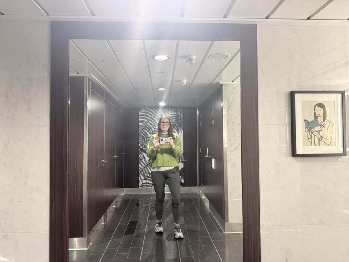  I took two heavy sweaters and rotated them with various base layers. All of my colors were blue/green/black/gray so everything went together. Photo credit: Jill Robbins 