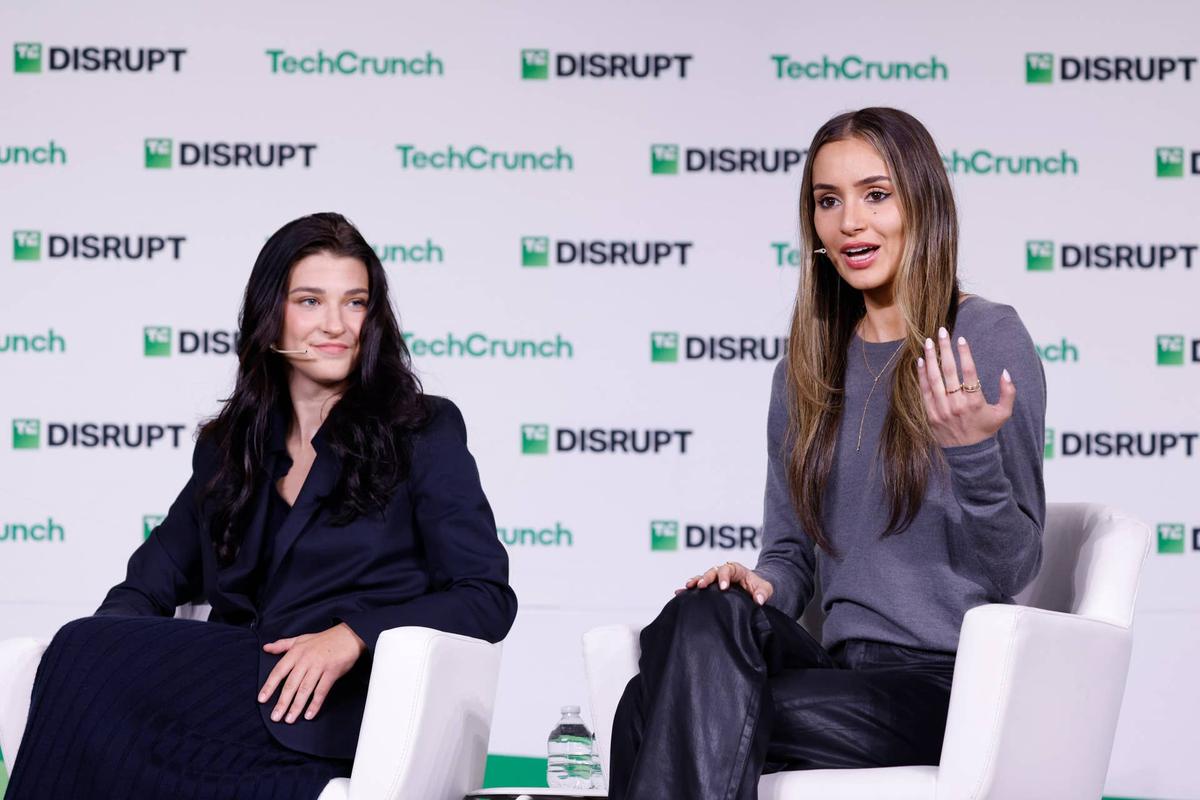  Phoebe Gates and Sophia Kianni, Co-Founders of Phia 