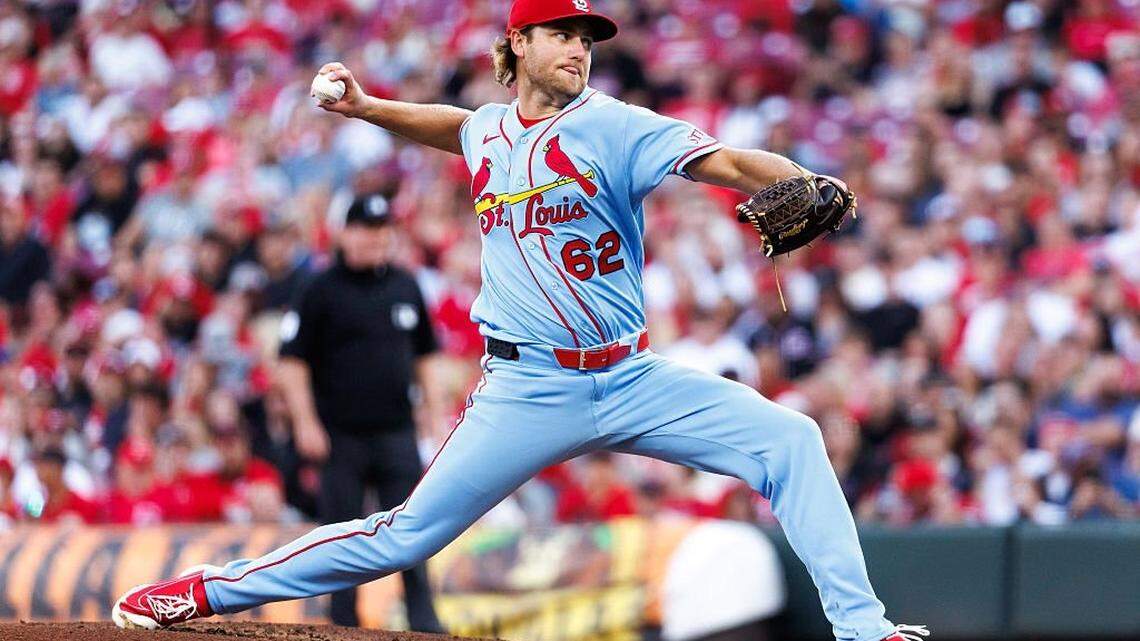 Reds prevail in extras against Cardinals to avenge earlier defeat