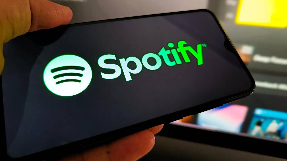  Bank of America analyst Jessica Reif Ehrlich reiterated a Buy rating on Spotify and kept a $685 price objective on the stock. 