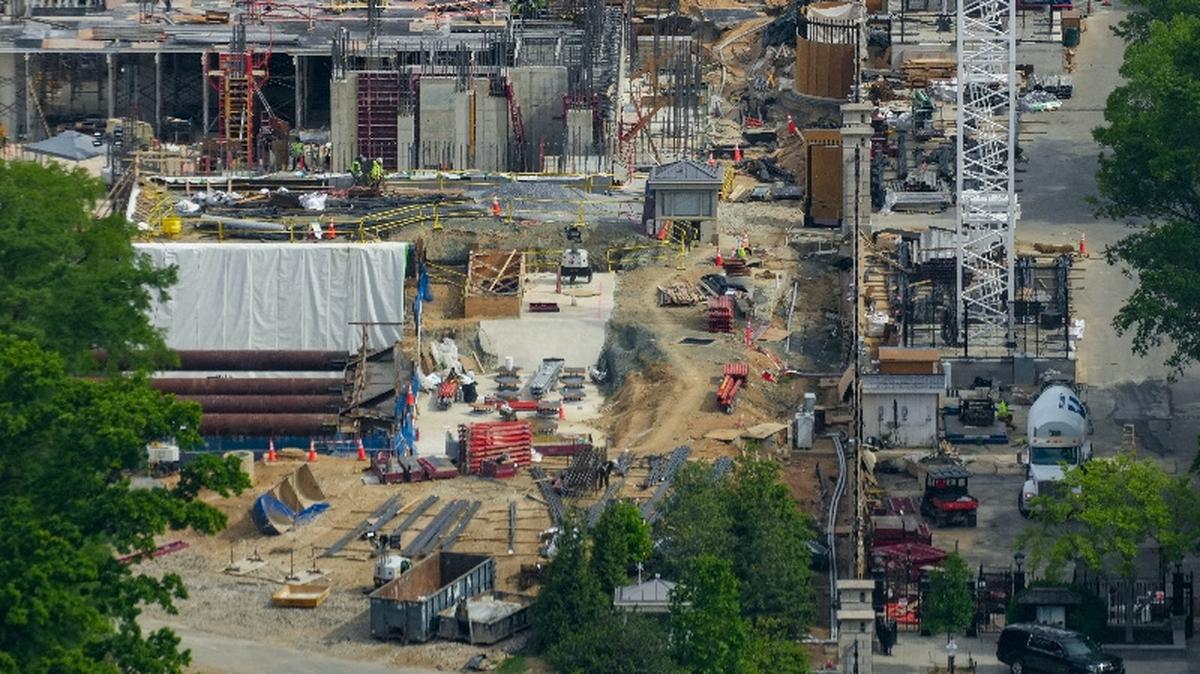 Aerial view from the top of the Washington Monument shows construction crews as they continue site preparation for a planned White House ballroom in the area of the former East Wing in Washington, D.C., U.S., May 2, 2026. REUTERS/Ken Cedeno