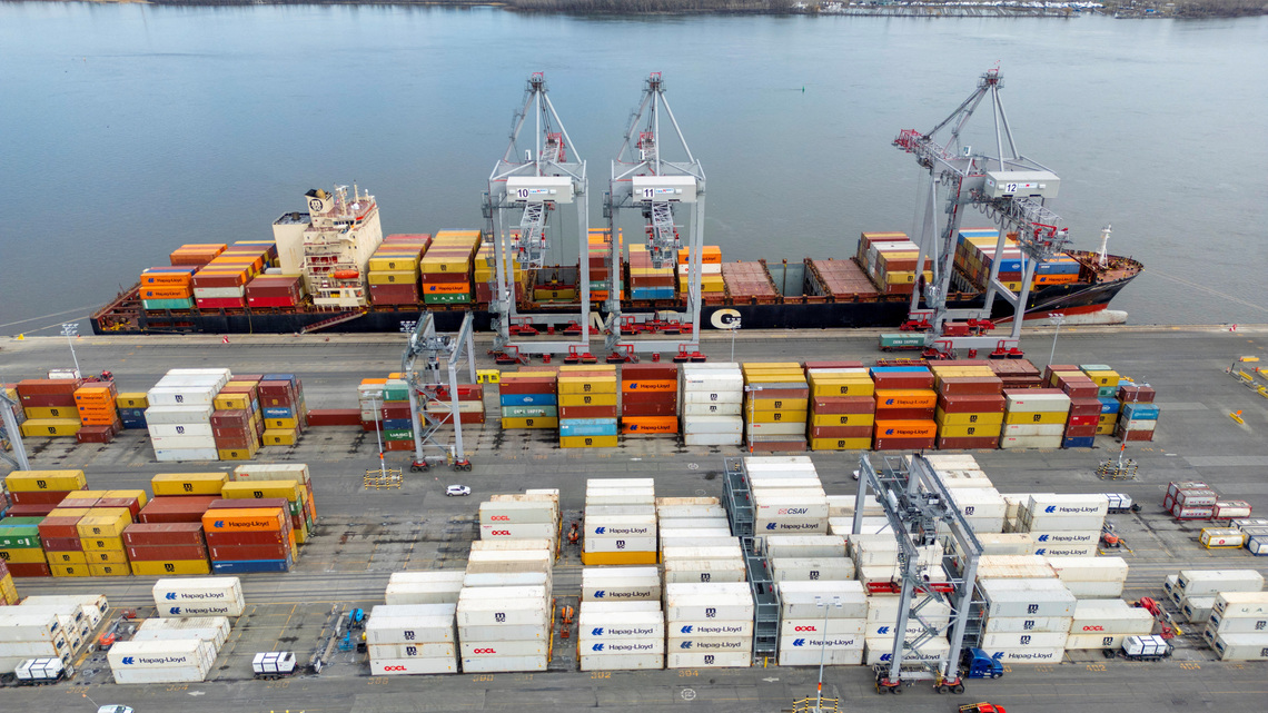 Canada braces for 50% US tariffs, with negotiators still far apart