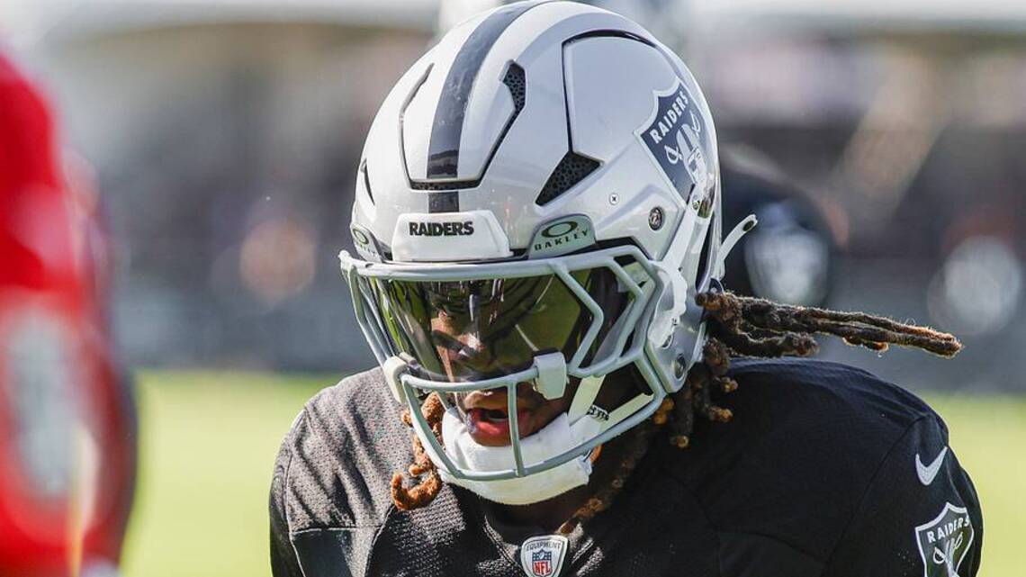 How Raiders' Run Game Continues To Evolve in Training Camp