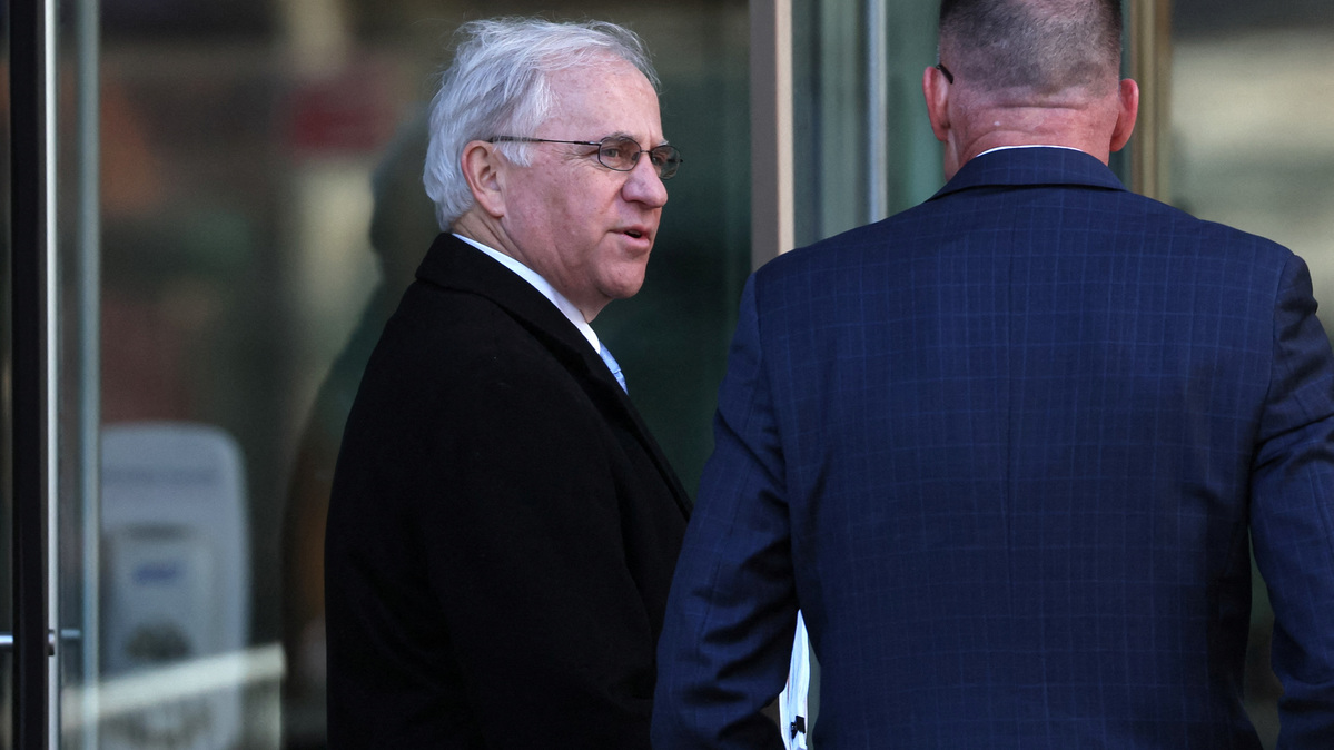 Former U.S. Congressman Stephen Buyer arrives for his insider trading trial at the United States Courthouse in the Manhattan borough of New York City, U.S., March 8, 2023.  REUTERS/Brendan McDermid