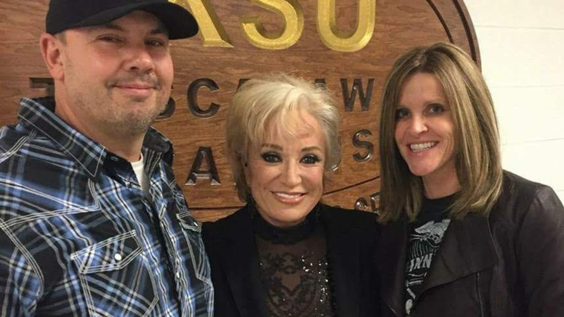 Ohio mail carrier pens track for David Allan Coe