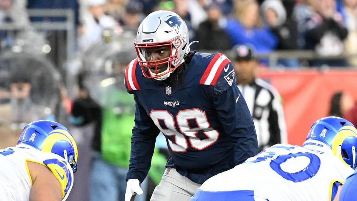  Nov 17, 2024; Foxborough, Massachusetts, USA; New England Patriots defensive tackle Jeremiah Pharms Jr. (98) lines up against the Los Angeles Rams during the second half at Gillette Stadium. Mandatory Credit: Eric Canha-Imagn Images | Eric Canha-Imagn Images 