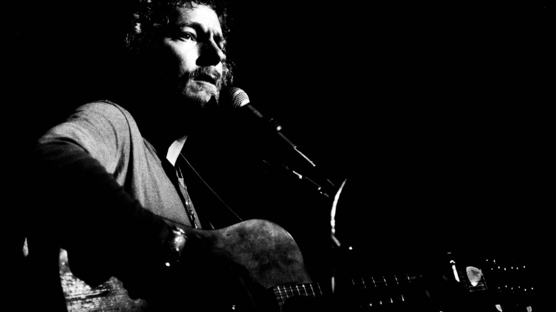 In 1976, Gordon Lightfoot Refused to Shorten a Hit Song for the Radio, Then It Made a Major Resurgence 47 Years Later 