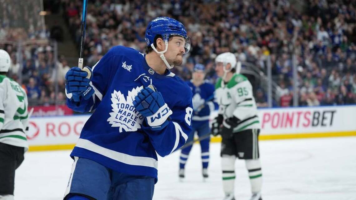 Penguins acquire F Nick Robertson from Maple Leafs