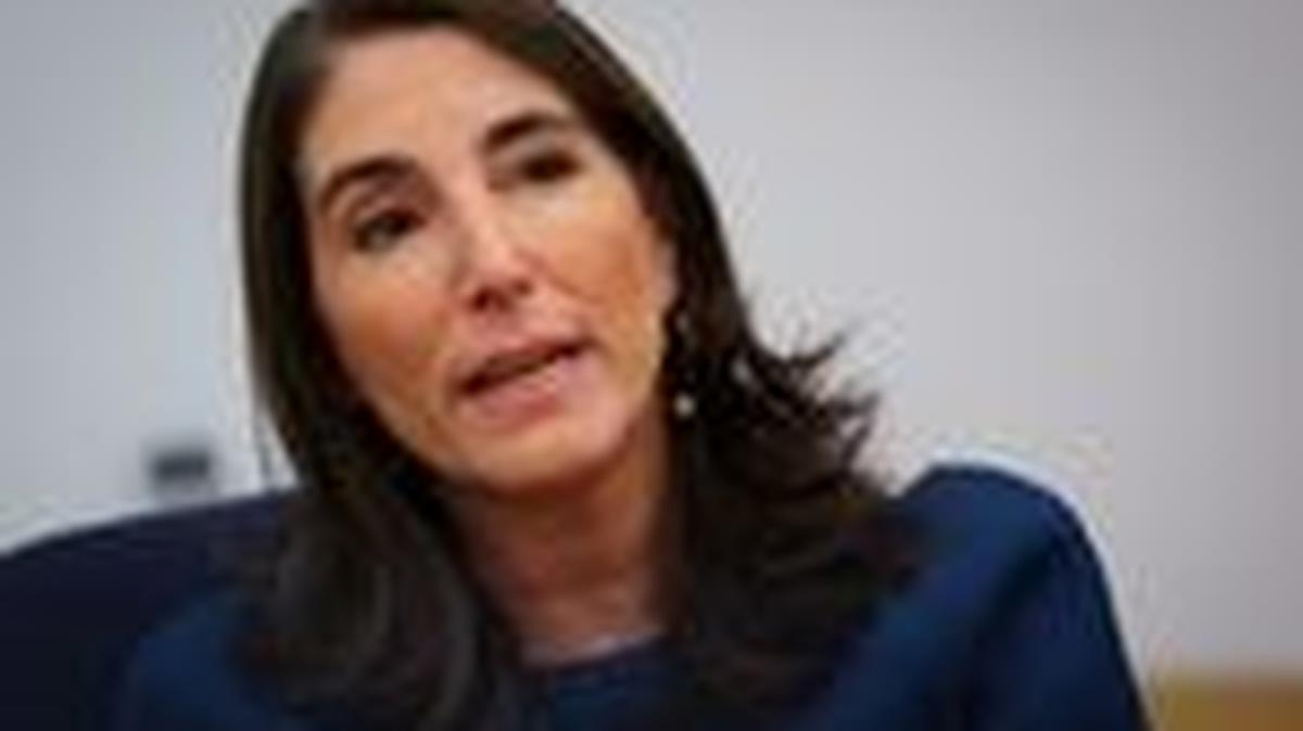 FILE PHOTO: Federal Reserve Bank of Cleveland President Beth Hammack speaks during an interview with Reuters in New York City, U.S., April 24, 2025. REUTERS/Mike Segar/File Photo
