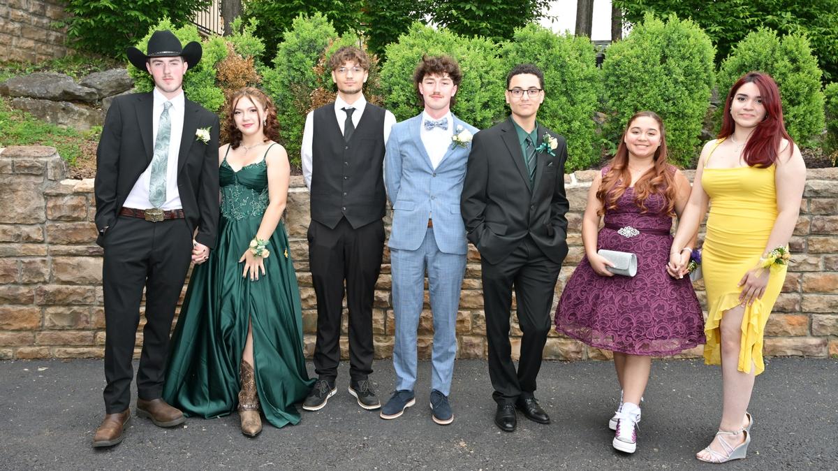 Emmaus High School held its senior prom Friday, May 8, 2026, at The Palace Center in Allentown. Students and their guests arrive to the big night. (April Gamiz/The Morning Call)
