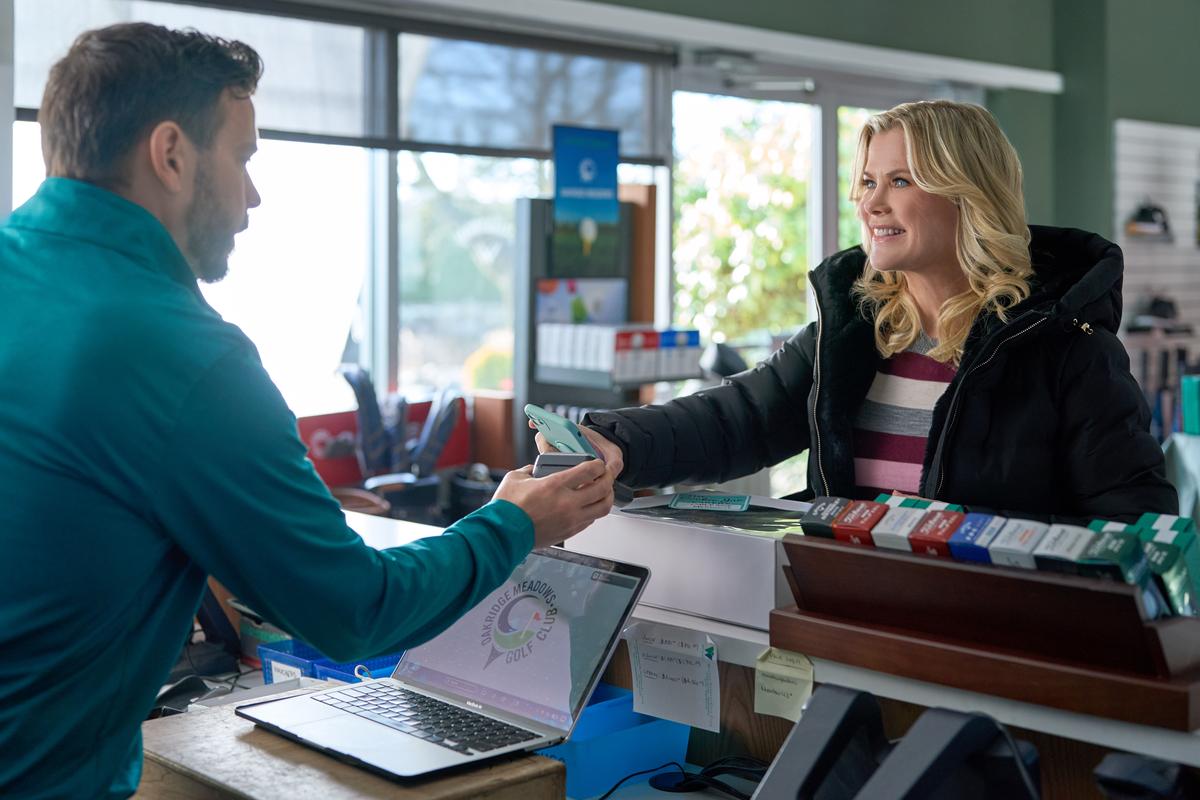 Carey Feehan, Alison Sweeney, Best Served Cold: A Hannah Swensen Mystery, 2026©2026 Hallmark Media/Photographer: Ricardo Hubbs