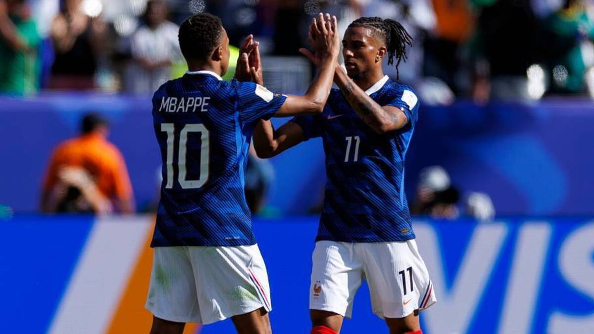  France are expected to advance from Group I. | Sathire Kelpa/Eurasia Sport Images/Getty Images 