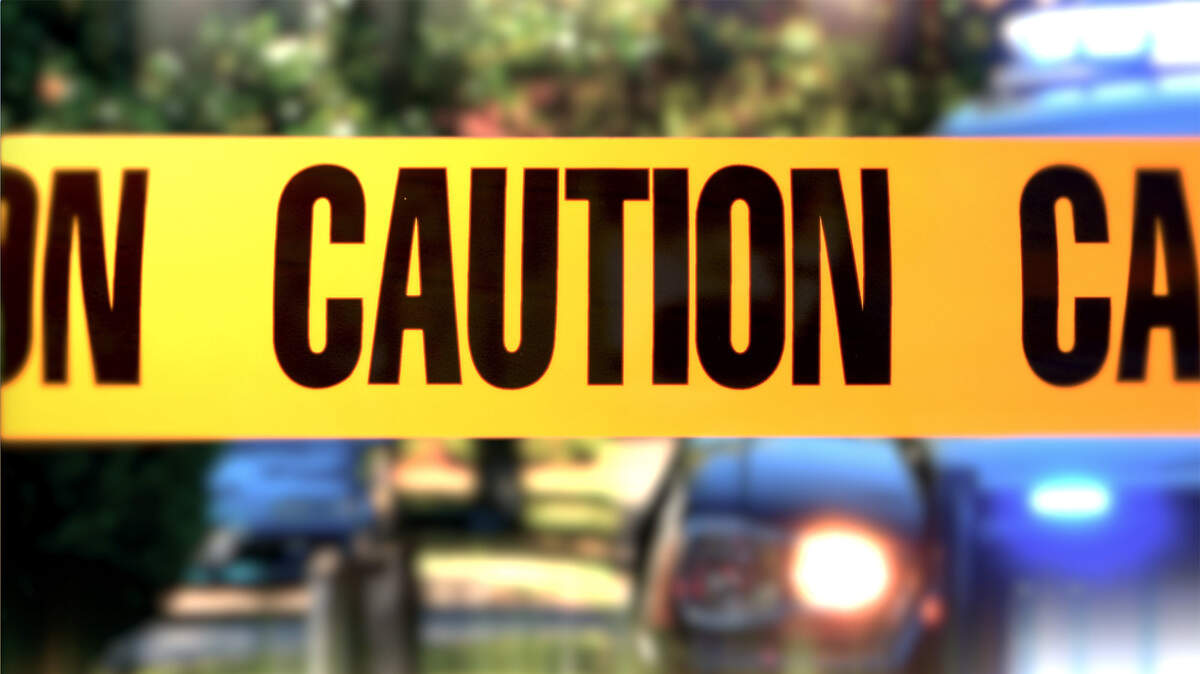 Un edificio residencial de tres plantas ubicado en el condado de Palm Beach, fue evacuado por considerarlo las autoridades “inseguro” a causa de las grietas y el deterioro de algunas columnas.