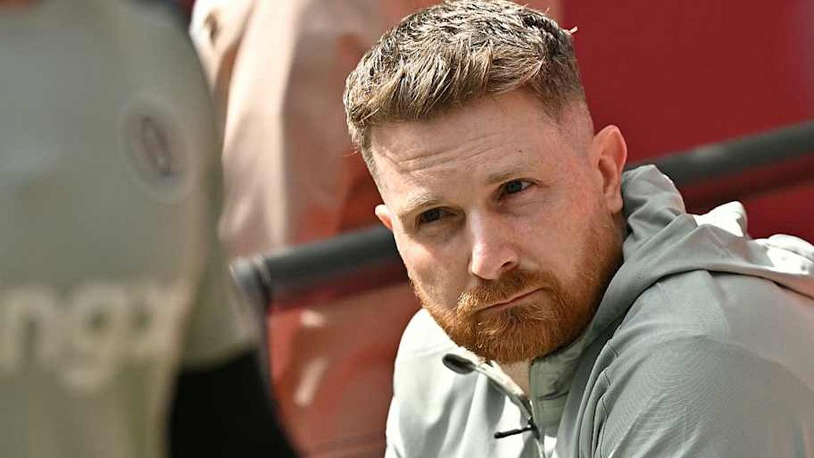  McFarlane is back for his second interim spell. | Ben STANSALL/AFP/Getty Images 