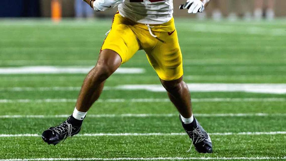  Oct 18, 2025; South Bend, Indiana, USA; Southern California Trojans wide receiver Tanook Hines (16) runs the ball against the Notre Dame Fighting Irish during the first half at Notre Dame Stadium. Mandatory Credit: Michael Caterina-Imagn Images | Michael Caterina-Imagn Images 