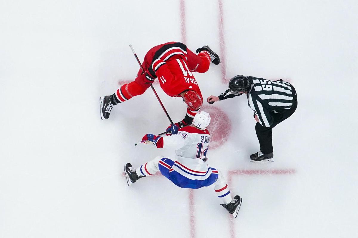  NHL Playoff Predictions 2026: Will The Hurricanes Or Canadiens Win The East? 