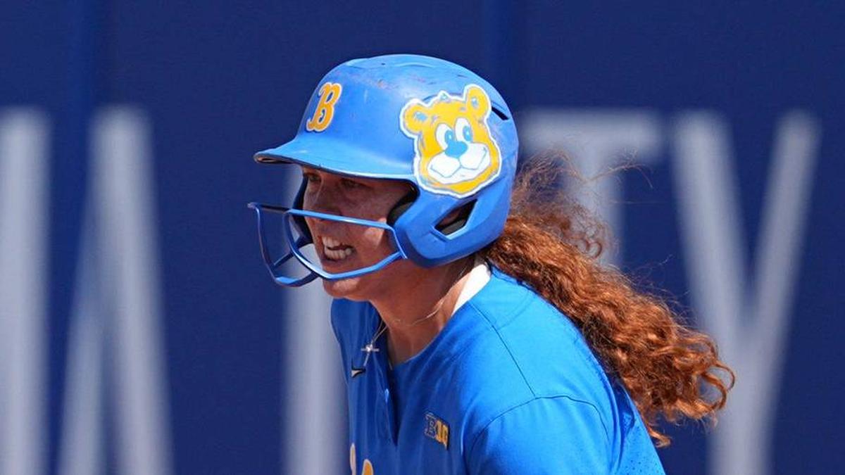  UCLA's Megan Grant (43) runs the bases after a home run in the seventh inning of the Women's College World Series softball game between the Tennessee Volunteers and the UCLA Bruins at Devon Park in Oklahoma City, Sunday, June, 1, 2025. | SARAH PHIPPS/THE OKLAHOMAN / USA TODAY NETWORK via Imagn Images 