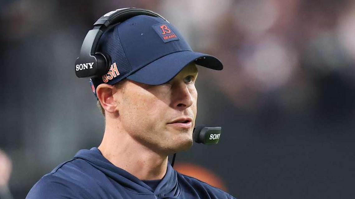 Sep 28, 2025; Paradise, Nevada, USA; Chicago Bears head coach Ben Johnson looks on from the sideline during the second half against the Las Vegas Raiders at Allegiant Stadium. Mandatory Credit: Kiyoshi Mio-Imagn Images | Kiyoshi Mio-Imagn Images 