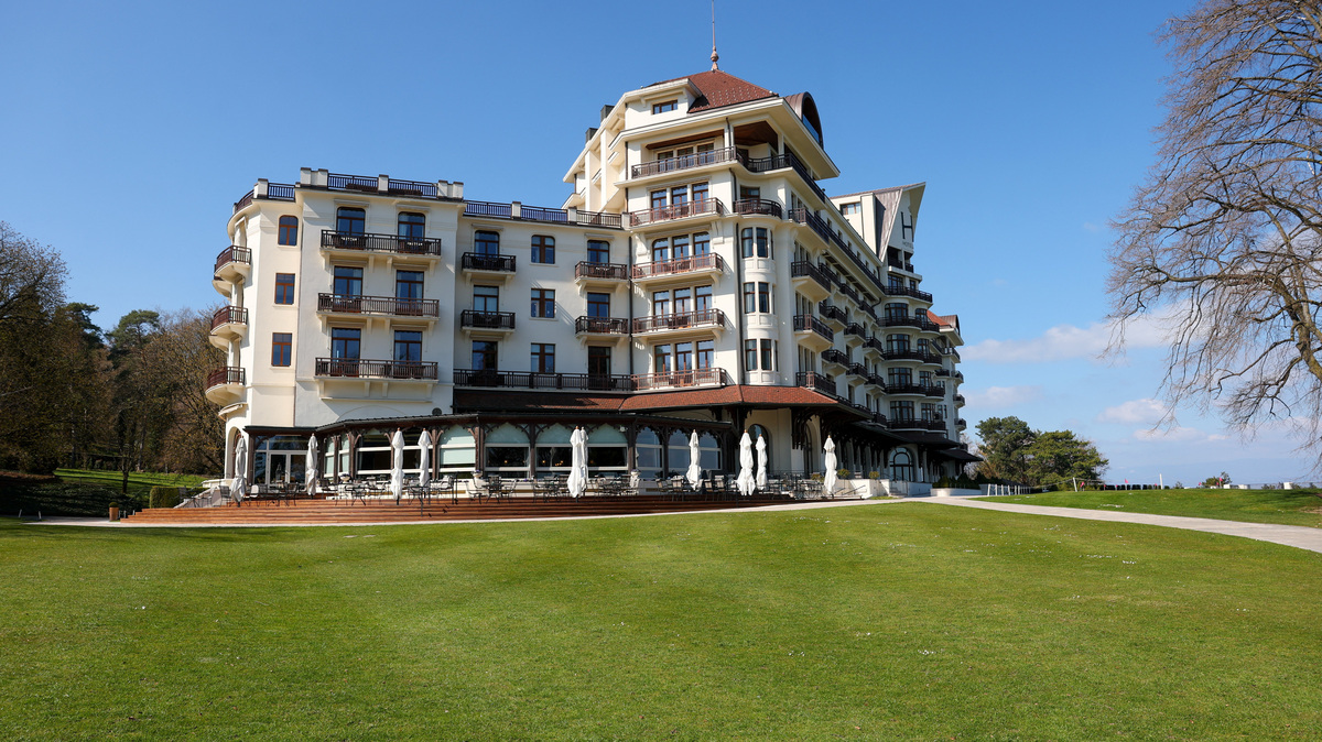 Overview of the Evian Resort hotel where the 2026 G7 summit will take place in Evian-les-Bains, France, April 2, 2026. REUTERS/Denis Balibouse