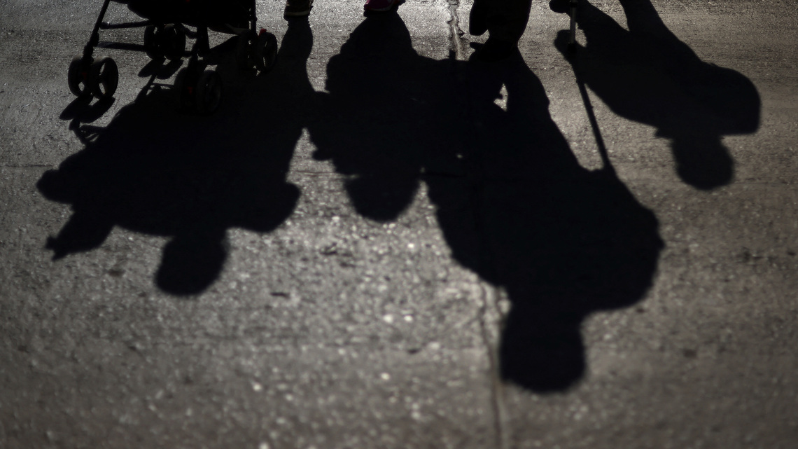 Chile's pension funds requested curbs on interest-rate bets before losses, Bloomberg reports 