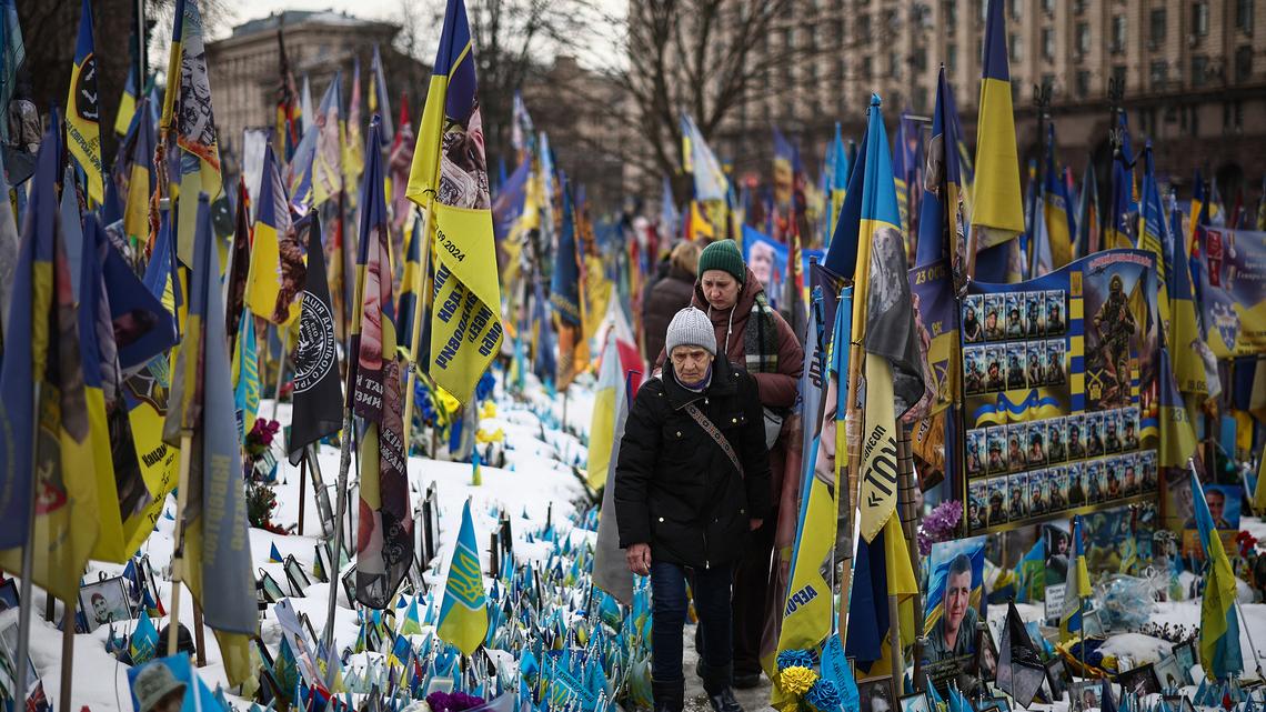 4 years into Putin's war, Ukraine peace push is stalling 