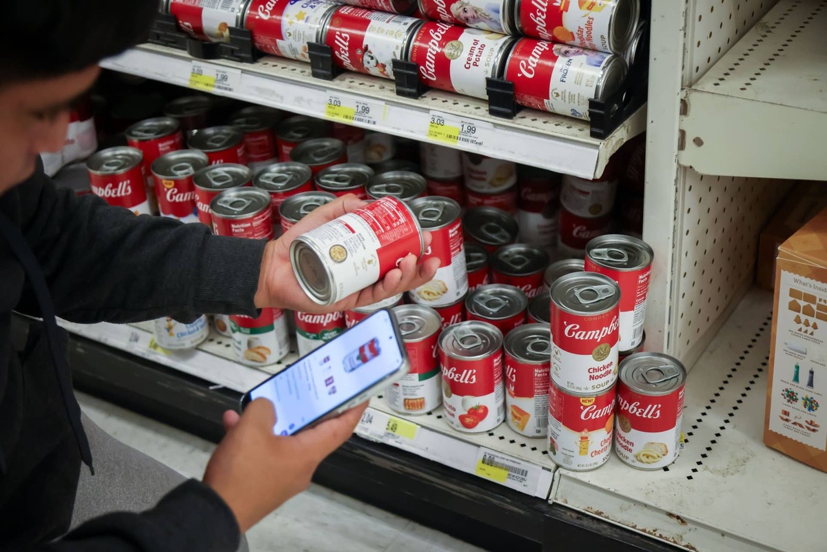  Campbell's faces pressure on its snacks margins and rising tariff costs in 2026. Nagle/Bloomberg via Getty Images
