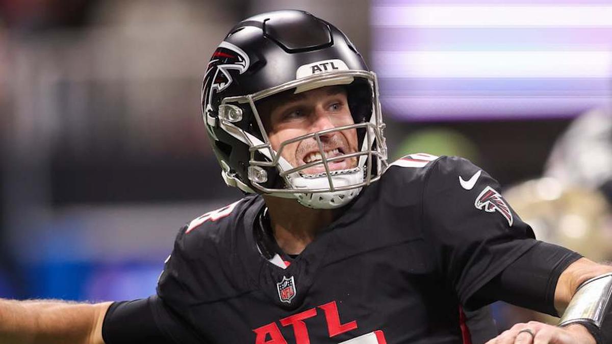  Jan 4, 2026; Atlanta, Georgia, USA; Atlanta Falcons quarterback Kirk Cousins (18) throws a pass against the New Orleans Saints in the first quarter at Mercedes-Benz Stadium. Mandatory Credit: Brett Davis-Imagn Images | Brett Davis-Imagn Images 