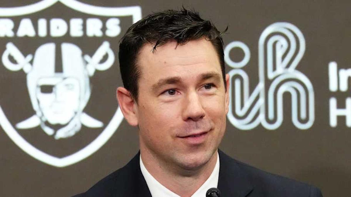  Feb 10, 2026; Henderson, NV, USA; Las Vegas Raiders coach Klint Kubiak speaks at introductory press conference at Intermountain Health Performance Center. Mandatory Credit: Kirby Lee-Imagn Images | Kirby Lee-Imagn Images 