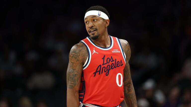 Report: Bradley Beal declining Clippers option to become free agent 