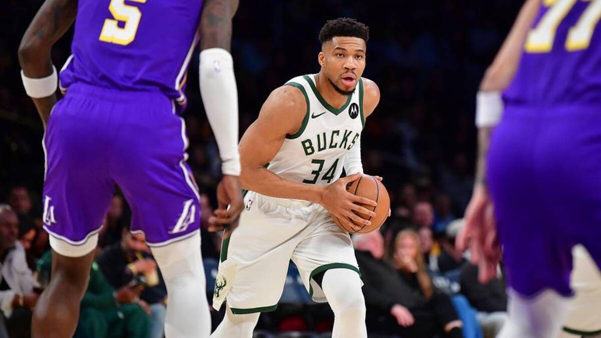  Jan 9, 2026; Los Angeles, California, USA; Milwaukee Bucks forward Giannis Antetokounmpo (34) controls the ball against the Los Angeles Lakers during the first half at Crypto.com Arena. Mandatory Credit: Gary A. Vasquez-Imagn Images | Gary A. Vasquez-Imagn Images 