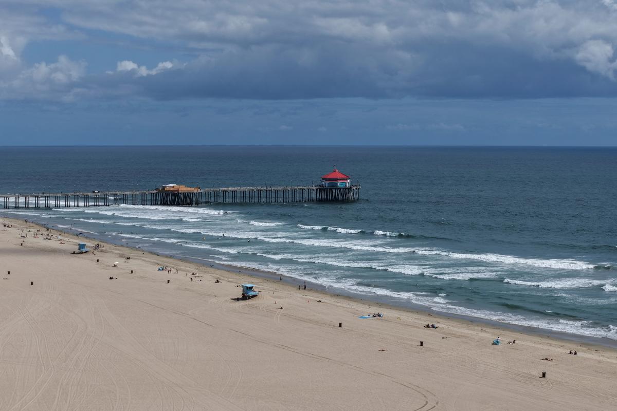 A drone view shows the Huntington Beach Pier in Huntington Beach, California, U.S. May 27, 2026.  REUTERS/Caroline Brehman