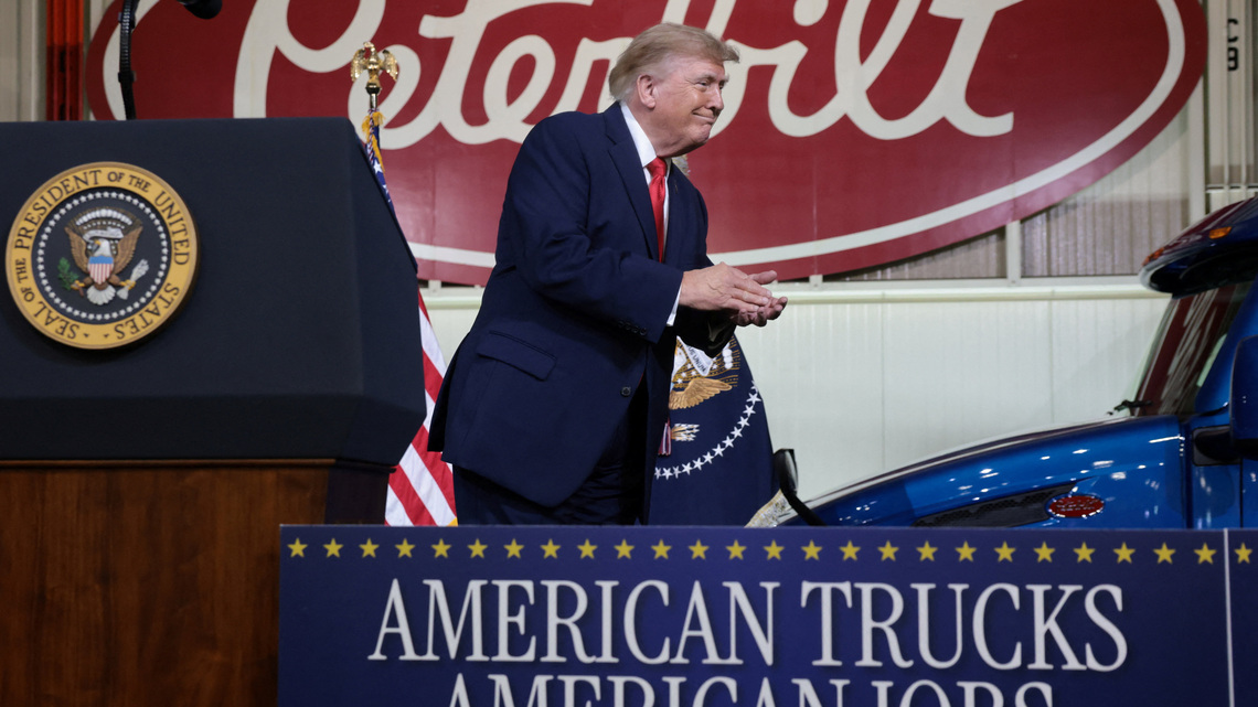 Trump launches midterm campaign push in Texas and Oklahoma as Republicans face tough races 