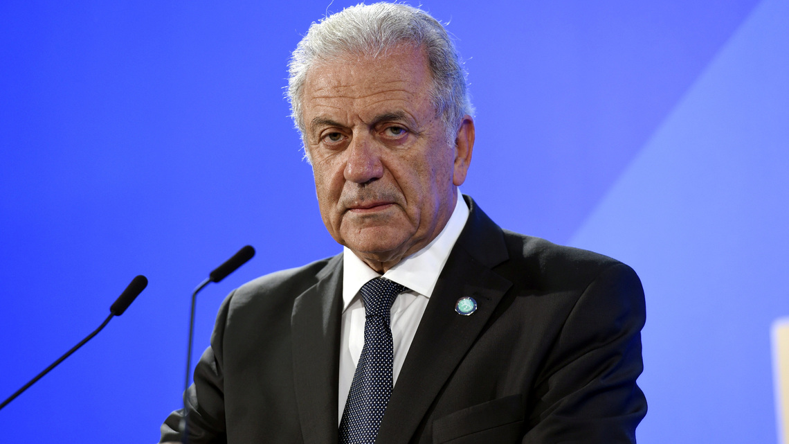 Greek parliament lifts immunity of ex-Commissioner amid 'Qatargate' probe
