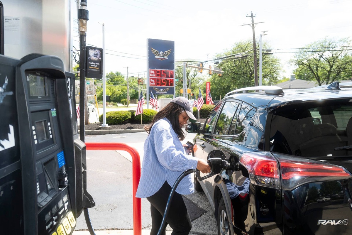  Treasury Secretary Scott Bessent warned gasoline retailers that the administration is tracking pump prices. 