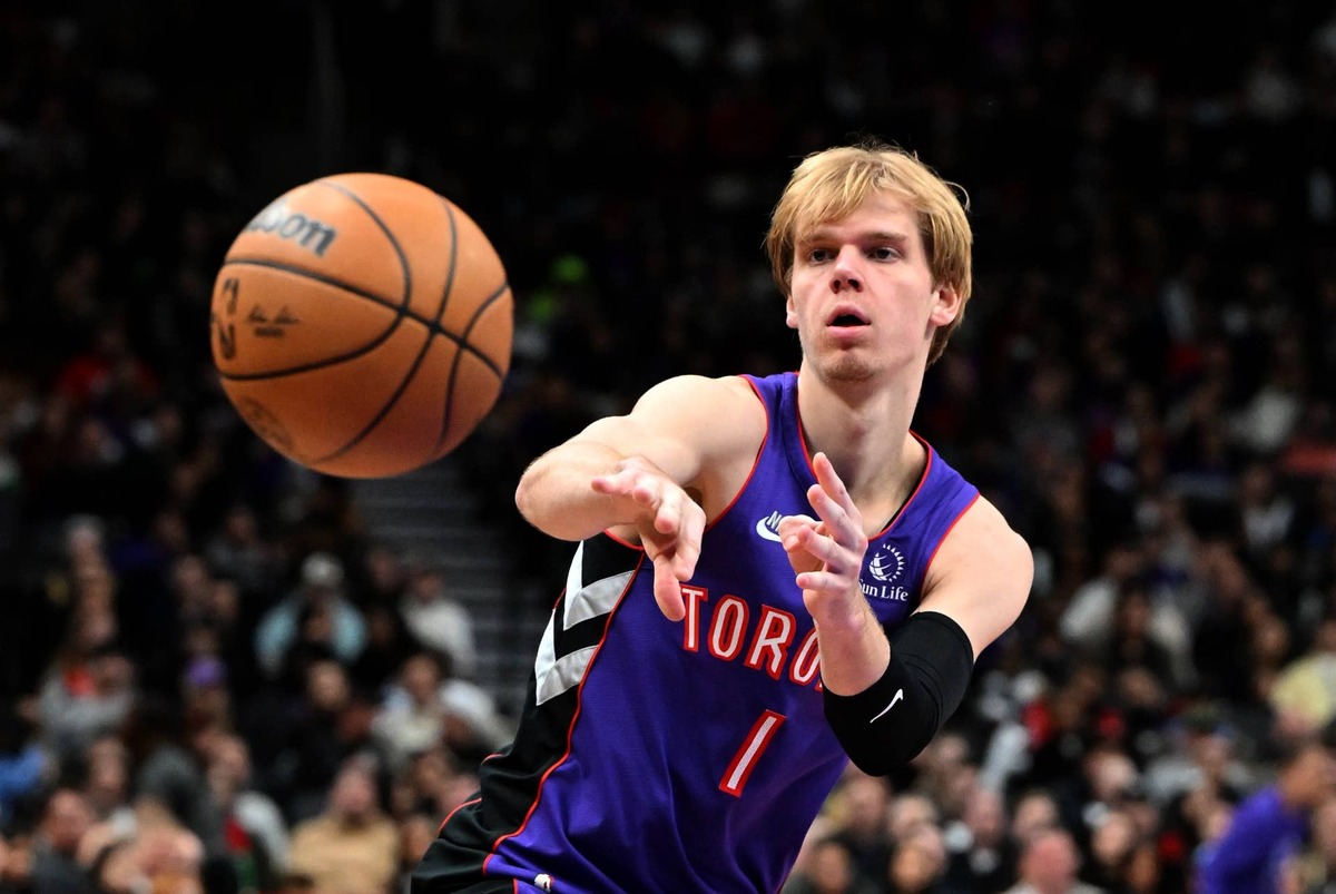 Gradey Dick enters a crowded Clippers rotation with fewer projected minutes than many fantasy managers expect. © Dan Hamilton-Imagn Images 