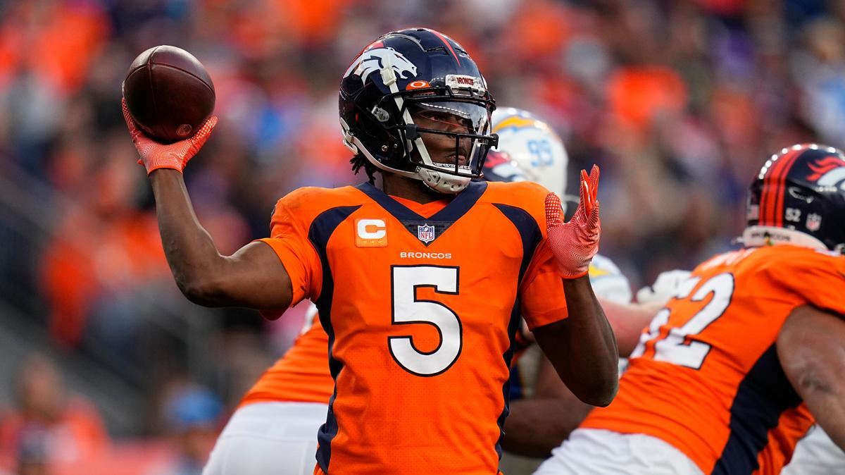 Denver Broncos quarterback Teddy Bridgewater (5) throws against the Los Angeles Chargers during the second half of an NFL football game, Sunday, Nov. 28, 2021, in Denver. (AP Photo/Jack Dempsey)