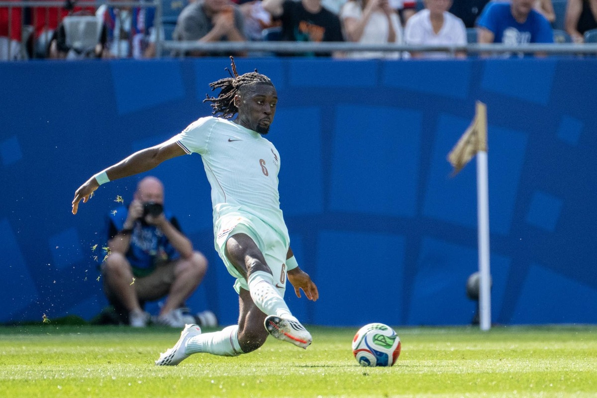  Manu Koné #6 of France slides for the ball during the FIFA World Cup 2026 Quarter Final match between France and Morocco at Boston Stadium on July 9, 2026 in Foxborough, United States. (Photo by Mark Smith/ISI Photos/ISI Photos via Getty Images) Photo by Mark Smith/ISI Photos/ISI Photos via Getty Images