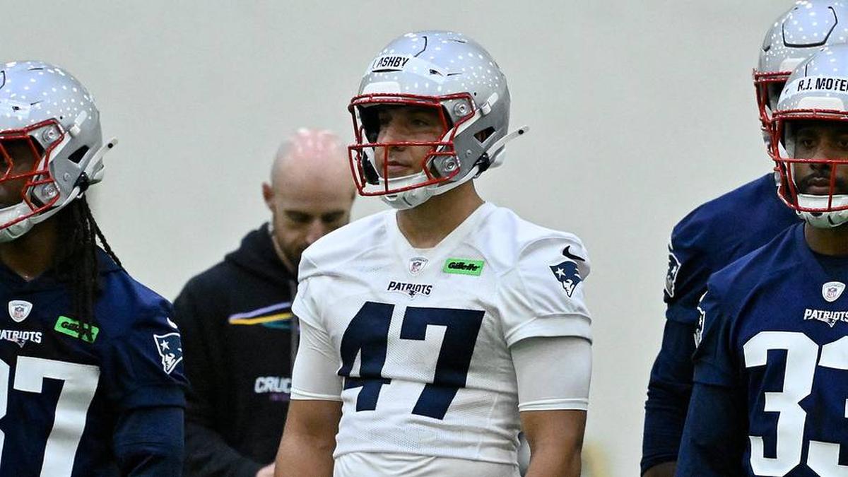  May 9, 2025; Foxborough, MA, USA; New England Patriots long snapper Julian Ashby (47) waits for his turn at practice during rookie camp at Gillette Stadium. Mandatory Credit: Eric Canha-Imagn Images | Eric Canha-Imagn Images 