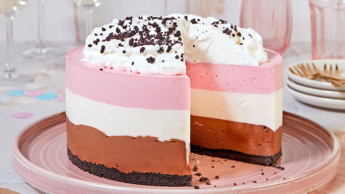 So-Simple Oreo-Crusted Neapolitan Ice Cream Cake Helps You Stay Deliciously Cool 