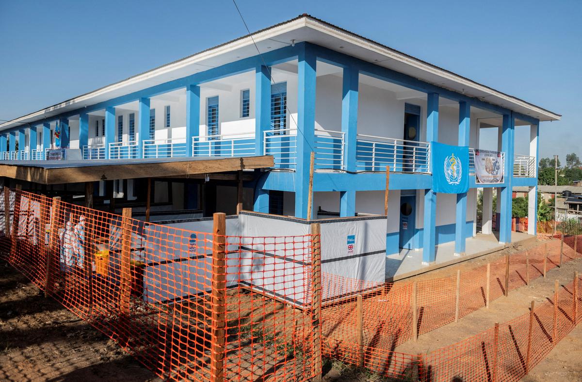 FILE PHOTO: Health workers walk at the Evangelical Medical Center (CEM), one of the facilities at the forefront of the response to the Ebola outbreak, as agencies intensify efforts to contain a new Ebola outbreak caused by the Bundibugyo virus strain, in Bunia, Ituri province, Democratic Republic of Congo, May 31, 2026. REUTERS/Stringer/File Photo