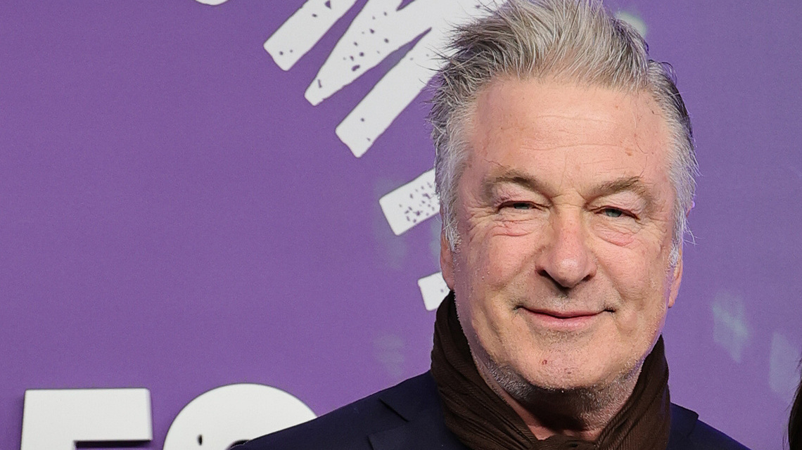 Alec Baldwin Tries to Help Wife Hilaria Leave 'Nation's Dumbest' 