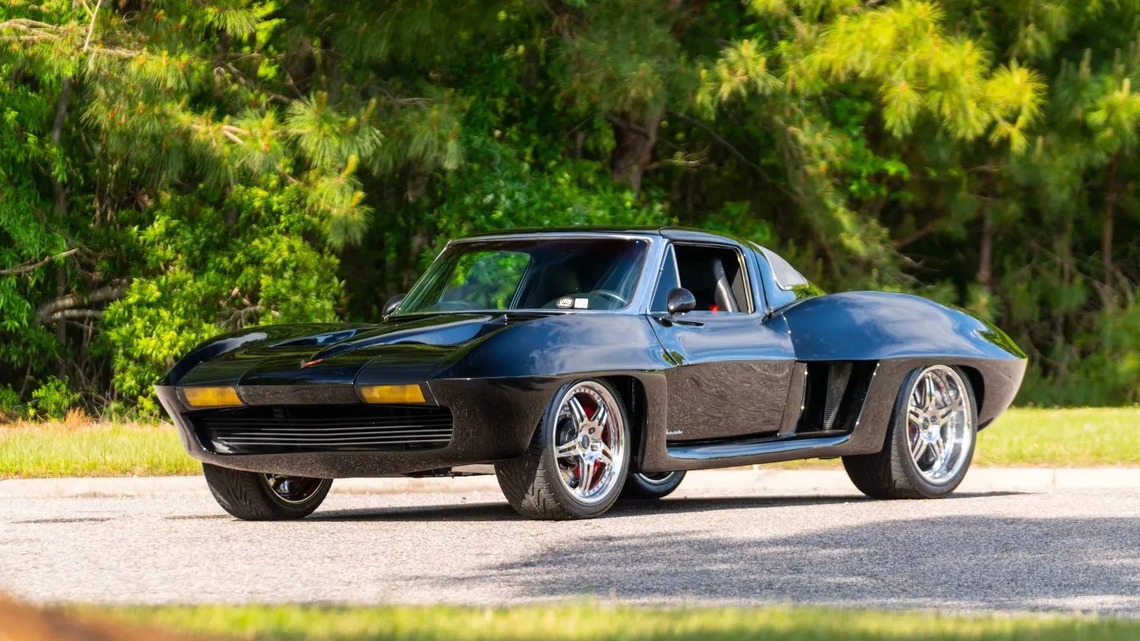 1963 Corvette Split-Window Was Turned Mid-Engine and Sold for $65,500 
