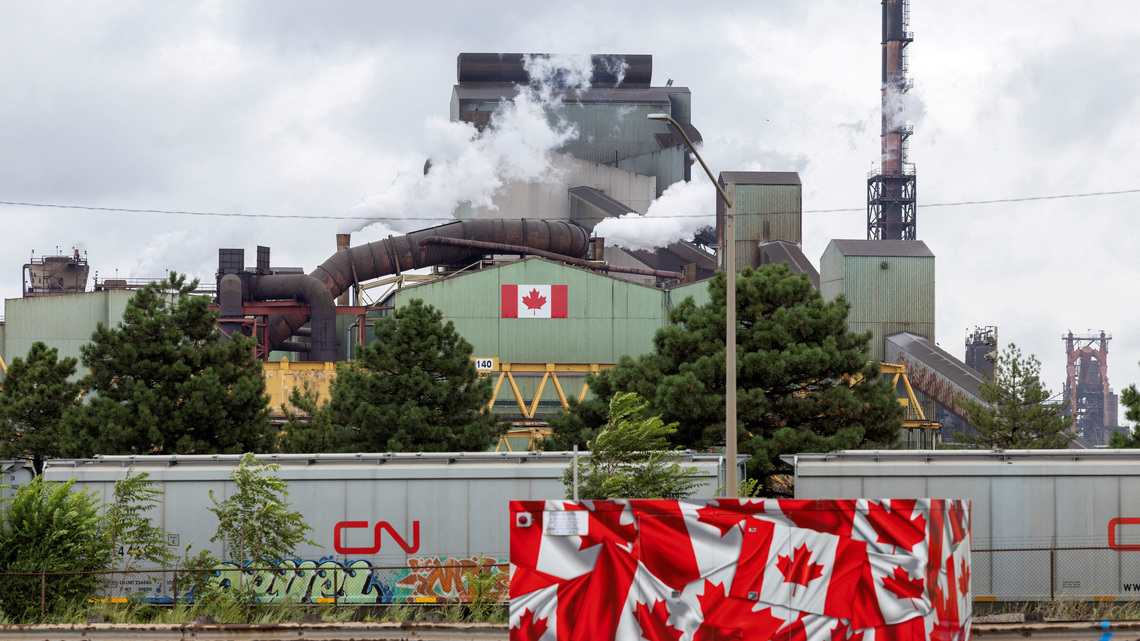 Canadian factory PMI dips in August but shows sector still expanding 