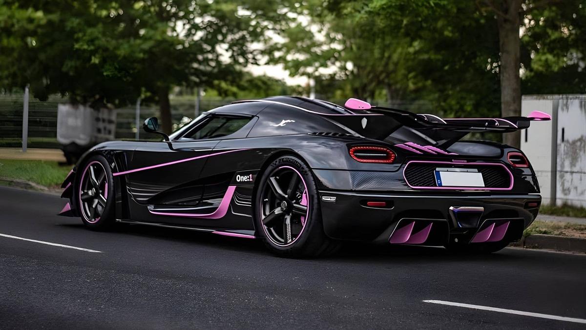 Instagram @hypercars_off