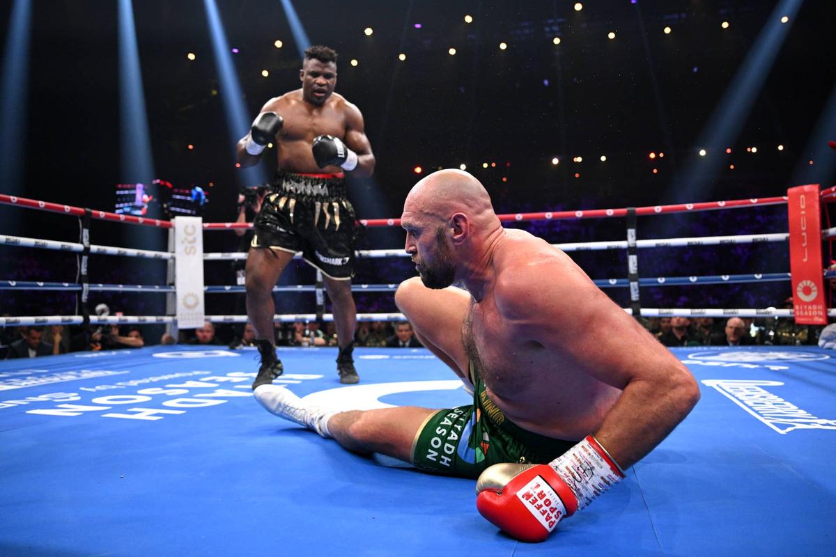  Francis Ngannou knocking down Tyson Fury Justin Setterfield-GettyImages