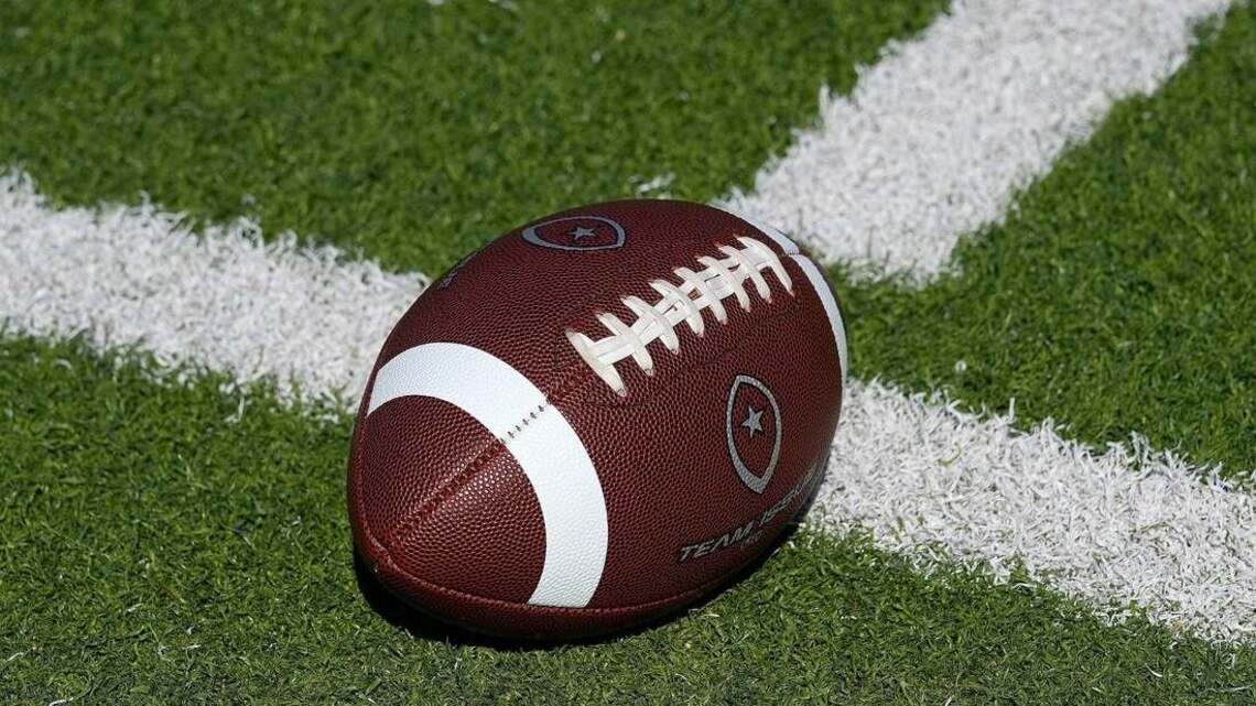 William Jewell RB MicahJo Barnett dies after medical emergency during game