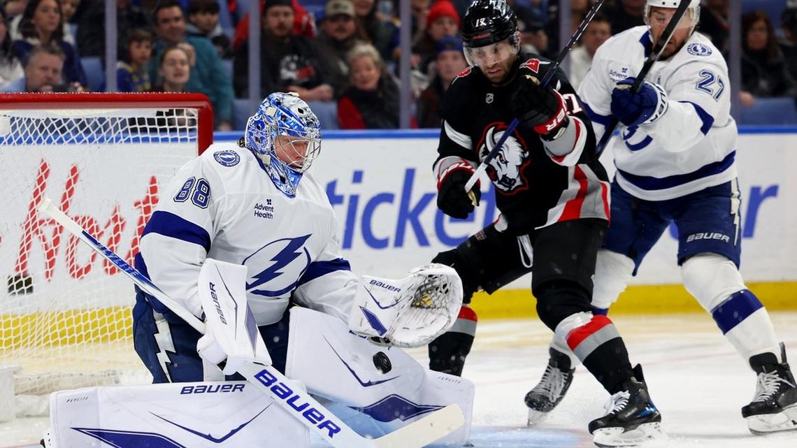 Undermanned Lightning eager to bounce back vs. Senators   