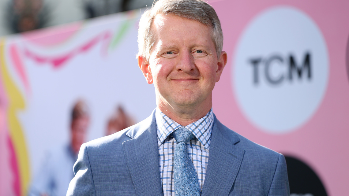Fans Sound Off on Ken Jennings' Pick for Greatest NBA Player 