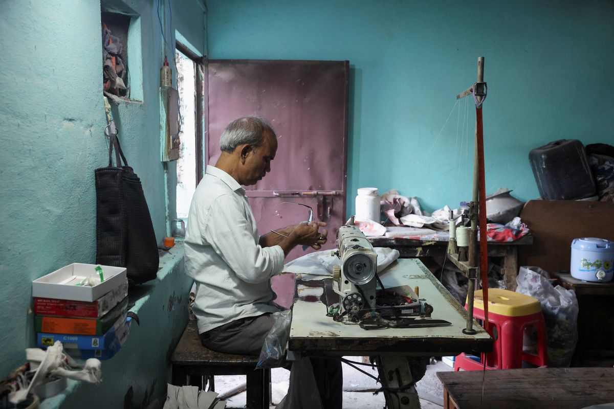 Declared dead: Indian voters fight to get back on electoral rolls ...