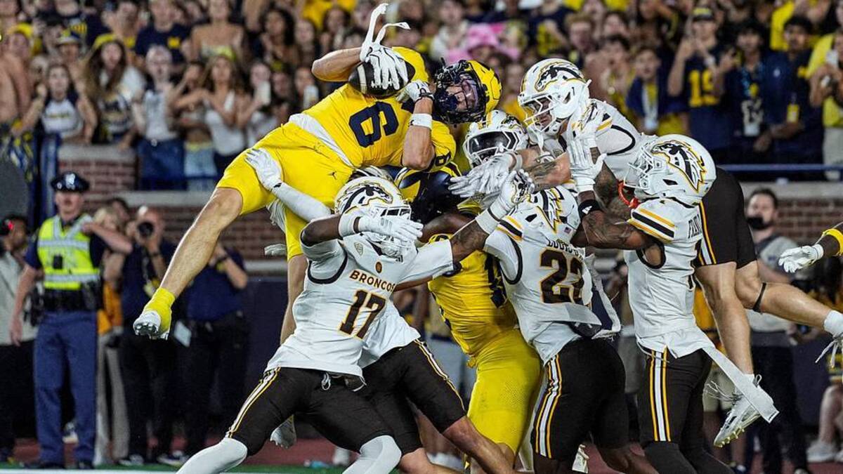 SI:AM | Everything Wrong With Michigan's ‘Bail Mary'